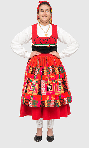 traje domingar grupo danças cantares perre